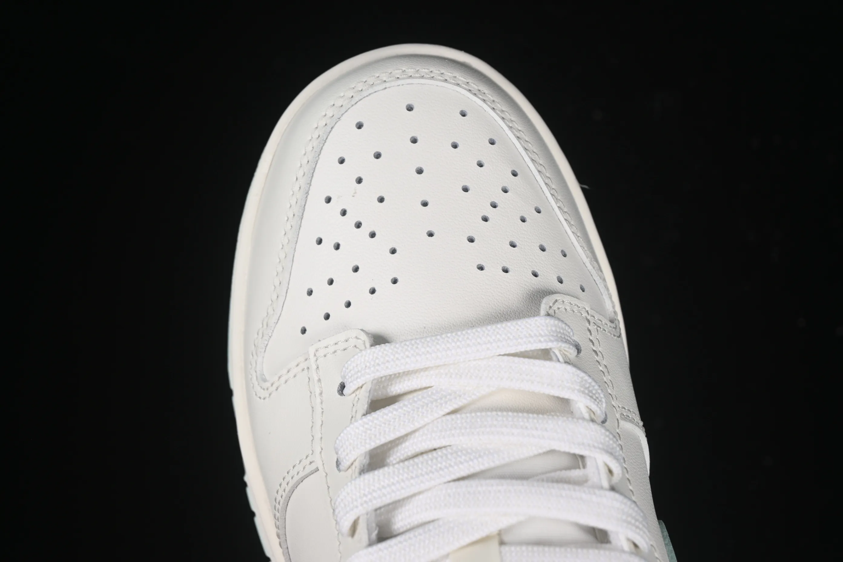 All Categories Nk SB Dunk Series Nk SB Dunk Low Low-top sneakers Nike SB Dunk Low Love Story Anniversary high-end customization Low-top casual sneakers WC2012-017